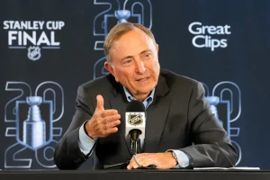 NHL considering expansion into Texas with possible locations in Austin or Houston for a $3.5 billion fee
