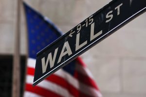 Nasdaq Falls 4% as Major Indexes Decline Amid Tech Selloff