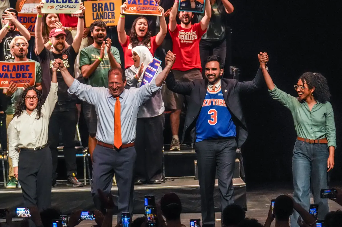 New poll reveals NYC voters dissatisfied with Democrats and eager for change.