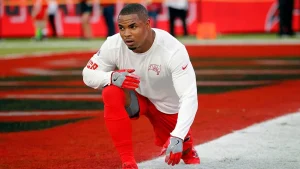 Parents of Doug Martin file a lawsuit against Oakland following the former NFL player's death while in custody.