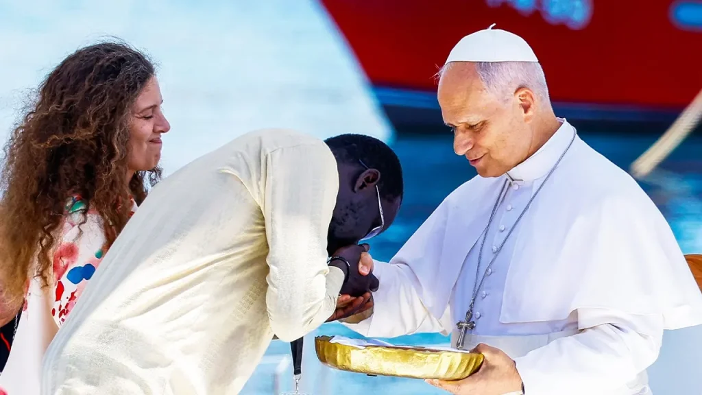 Pope Leo XIV meets with migrants at Spain's Canary Islands 'Dock of Shame'