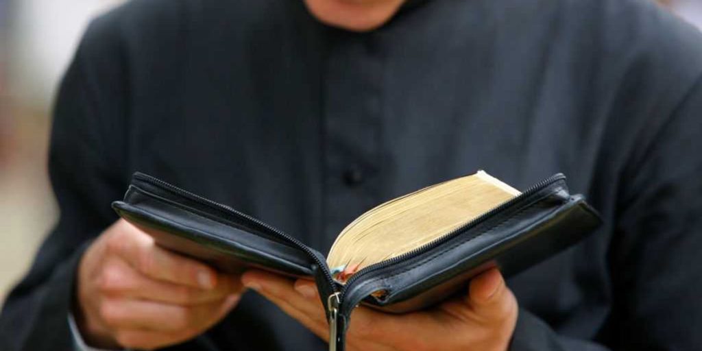 Priest in Detroit delivers just punishment to alleged car thief: 'Just another day'