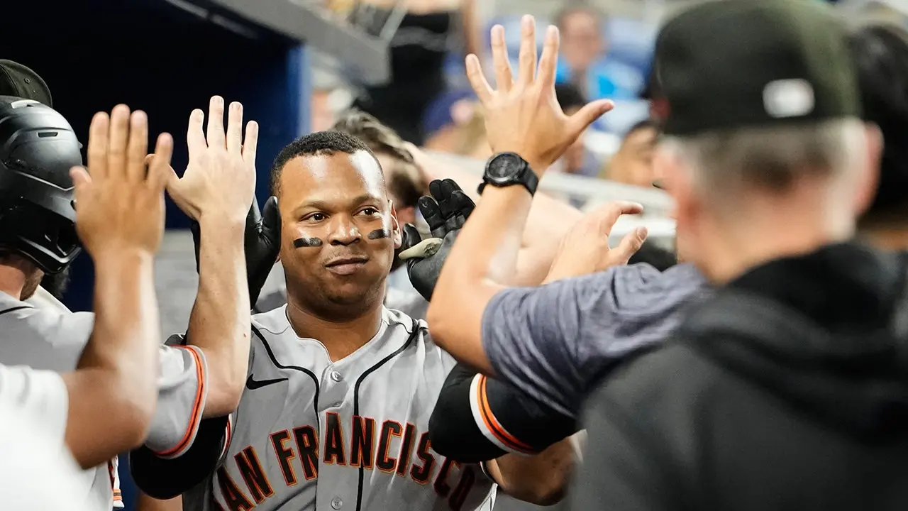 Rafael Devers clearly disappointed after being replaced by a pinch-runner