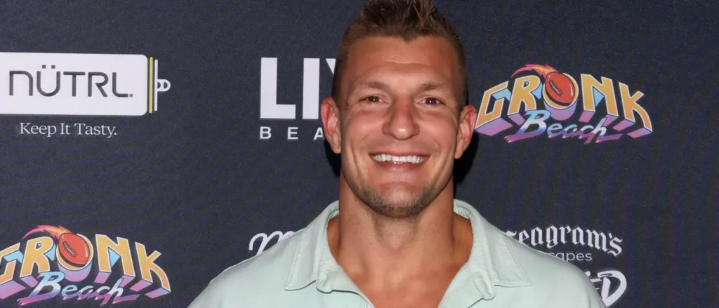 Rob Gronkowski Manages His Finances Just Right After Getting a Big Paycheck