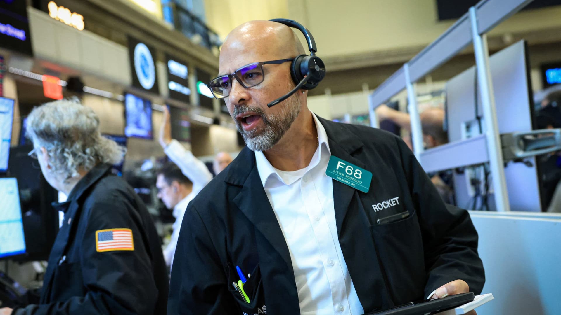 S&P 500 futures show minimal movement as the index approaches a down week: Live updates