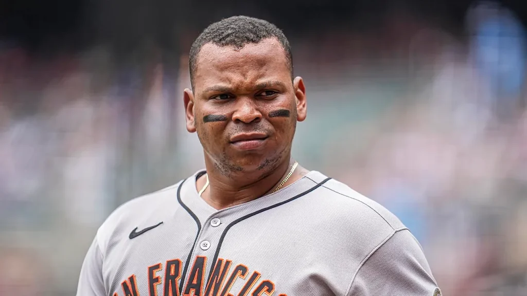 San Francisco Giants prepare to trade top players as Buster Posey's rebuilding efforts fall apart before the deadline.