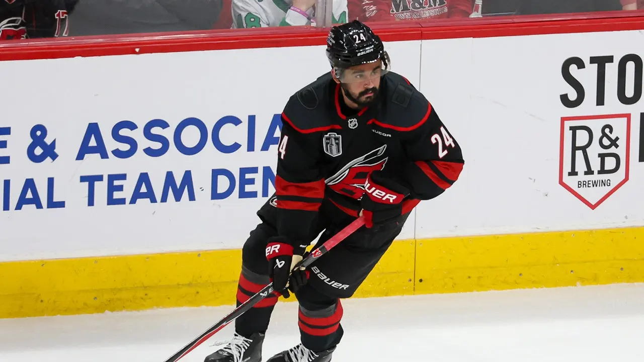 Seth Jarvis scores in overtime to help the Hurricanes defeat the Golden Knights