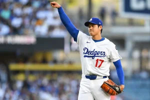 Shohei Ohtani removed from Dodgers lineup due to knee inflammation