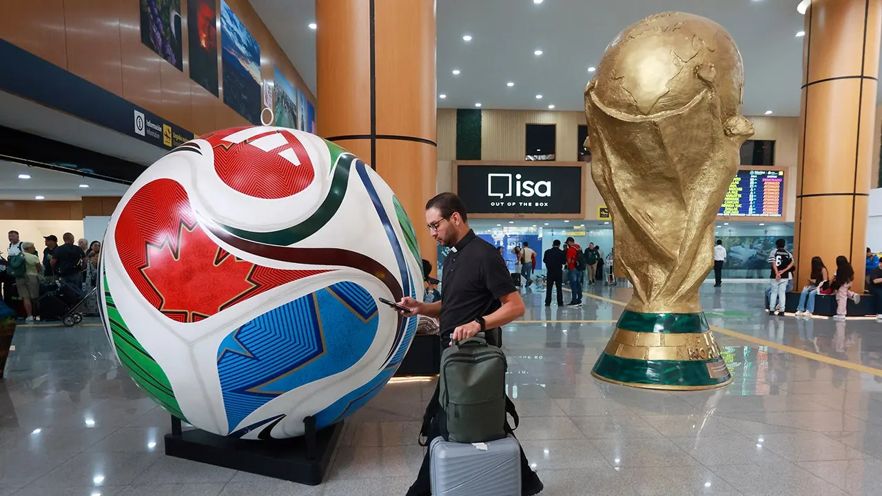 Social media thrives as the Spanish national soccer team arrives in Chattanooga