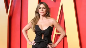 Sofia Vergara catches attention in her World Cup attire, golfer has a meltdown at the US Open, and a Knicks fan clashes with police.