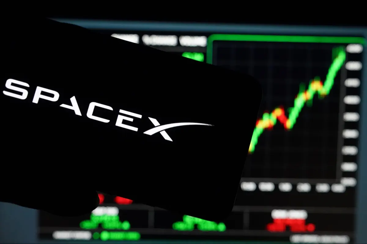 SpaceX investors regret selling after a 50% increase, while traders question if the success will continue.