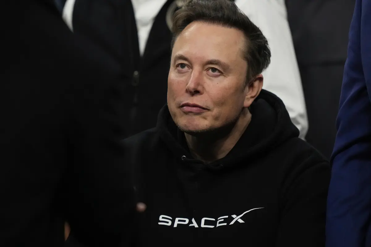 SpaceX is poised to break IPO records, but experts advise caution for everyday investors.