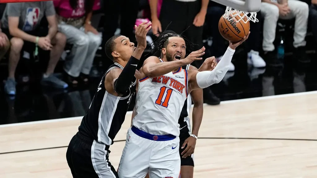 Spurs anticipated to recover in Game 2 against Knicks after losing a late advantage in the first game of the series