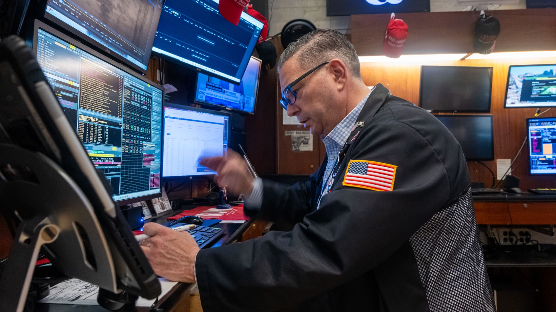 Stock futures remain mostly steady following Dow's record closing on possible U.S.-Iran agreement: Live updates