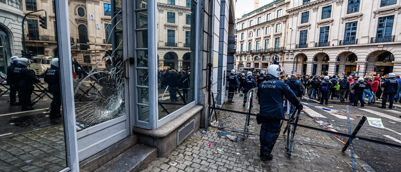 Student-Teacher Protests Shake Belgium's Capital Over Education Budget Reductions