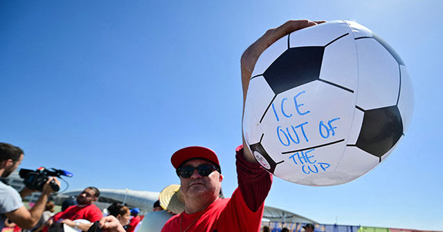 Supporters of migration leverage the World Cup to advocate for a pause on ICE activities.