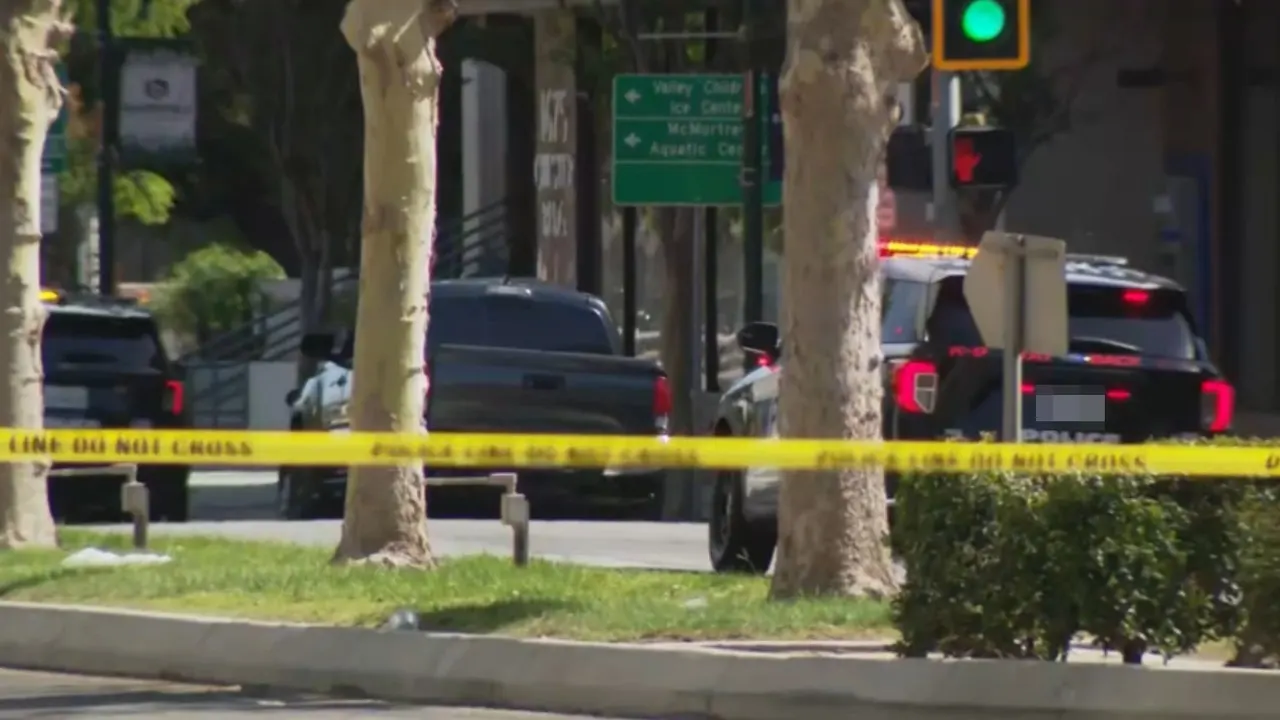 Suspect in bomb threat at Chase Bank in Bakersfield reportedly held up inside