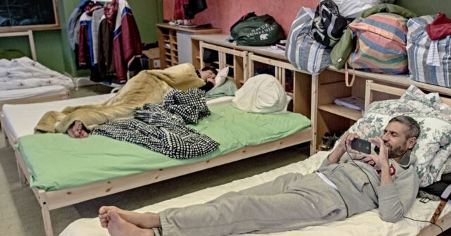 Sweden Approves Law to Remove Troublemaking Migrants