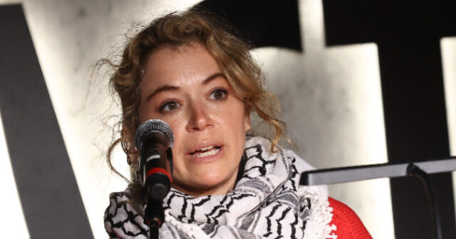 Tatiana Maslany from 'She-Hulk' Calls for Boycott of 'New York Times' Due to 'Harm' Inflicted on Trans, Palestinian, and Black Communities