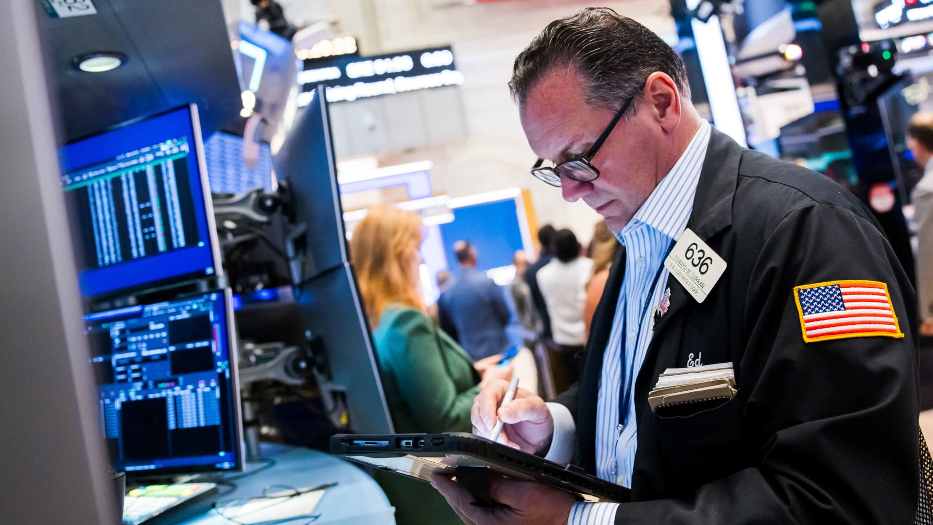 The most overbought and oversold stocks following a turbulent week
