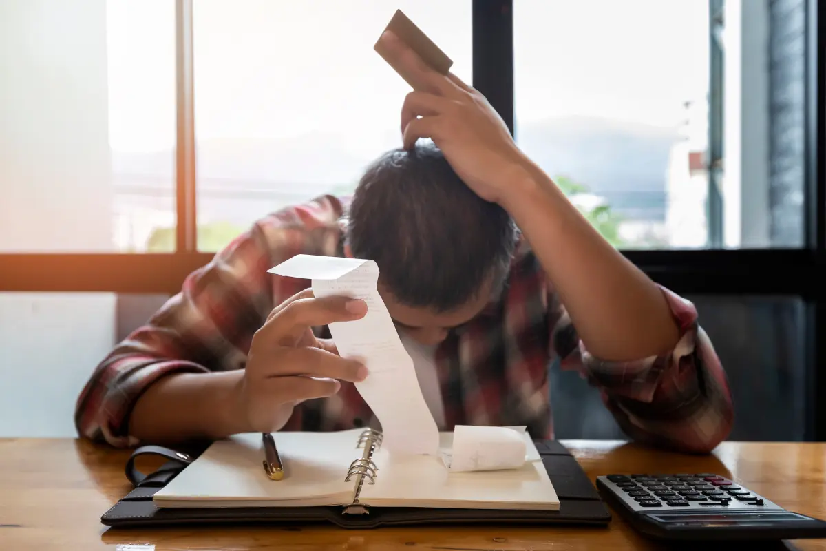 The unseen expenses of credit card debt: How minimum payments can trap you