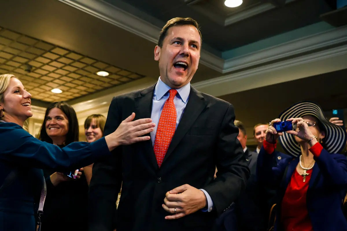 Tom Kean Jr. returns to his New Jersey home before going back to Congress