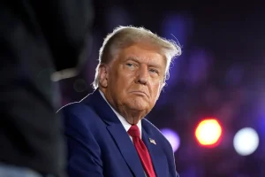 Trump criticizes the socialist victory in NYC congressional primaries and cautions states