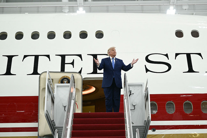 Trump highlights economic achievements in Father's Day message