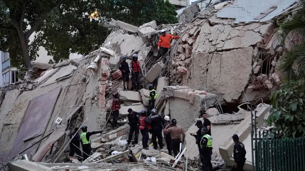 Trump states that earthquakes in Venezuela led to tragic fatalities and proposes US assistance.