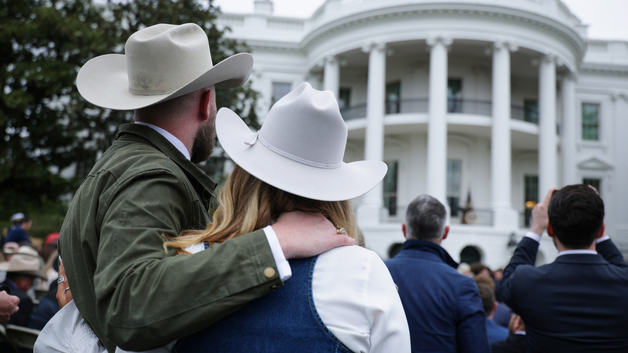 Trump welcomes farmers to dinner in the White House Rose Garden to highlight trade successes