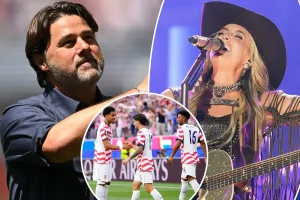 USMNT coach plays song by Lainey Wilson before World Cup match