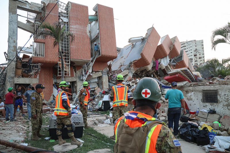Venezuela: Over 1,400 people have died from twin earthquakes as rescuers hurry to save others