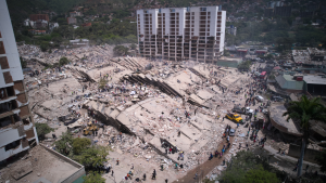 Venezuela earthquake claims 920 lives as US rescue teams arrive