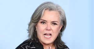 Video: Rosie O’Donnell Comes Back to the U.S. After Leaving to Protest Trump, Criticizes Him at the Tony Awards