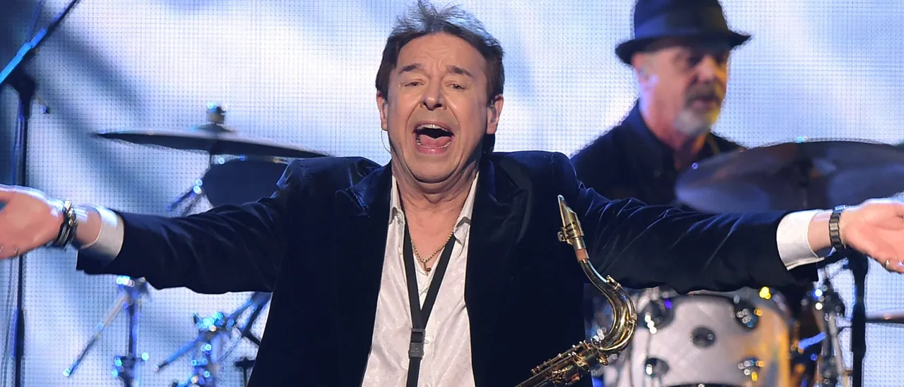 Walter Parazaider, Co-Founder of Iconic Rock Band Chicago, Passes Away at 81
