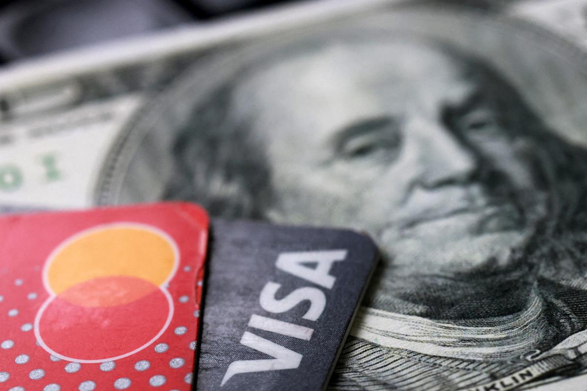 What the $38 billion settlement on Visa and Mastercard swipe fees means for credit card users