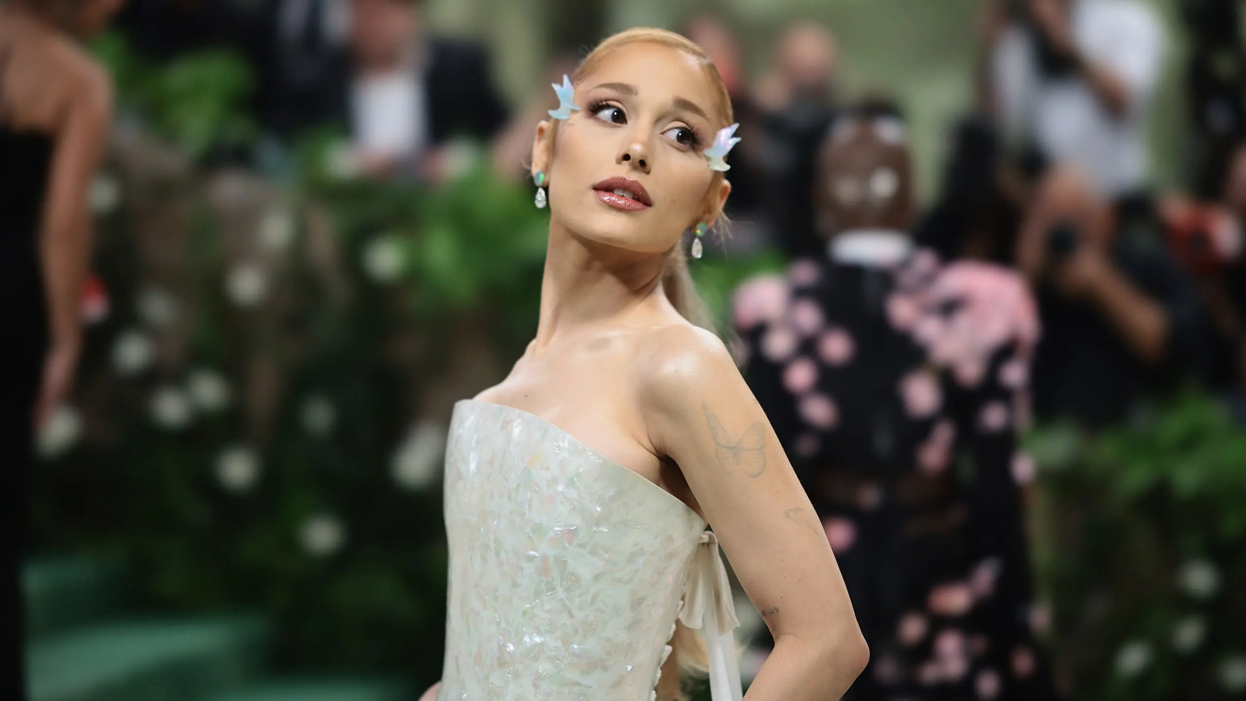 White House responds to Ariana Grande's criticism of ICE video song