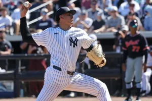 Yankees shift promising prospect Carlos Lagrange to the bullpen