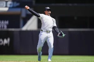 Yankees try out Jasson Dominguez in right field while Aaron Judge is out.