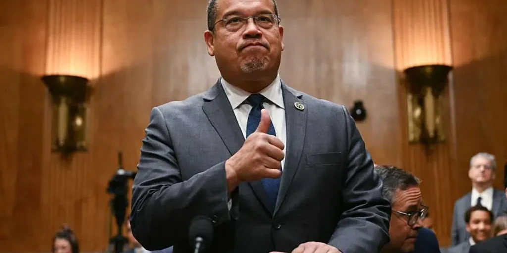 ‘Looking for police? Thank socialism’ is foolish — but alarmingly effective