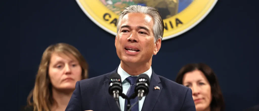 12 States Sue to Prevent Warner Bros.-Paramount Merger