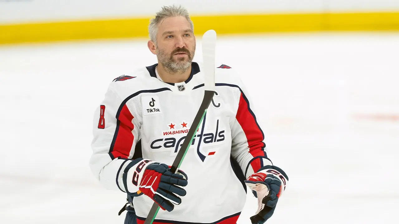 Alex Ovechkin agrees to a one-year contract to play another NHL season with the Capitals.