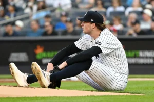 Cam Schlittler upset by challenges that left Yankees in a tough spot early on