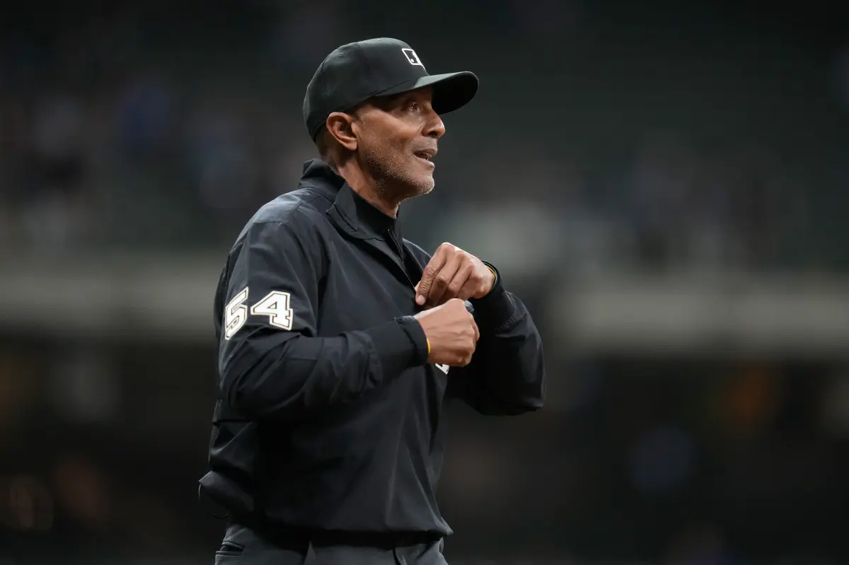 Controversial umpire C.B. Bucknor to step down after the 2026 MLB season