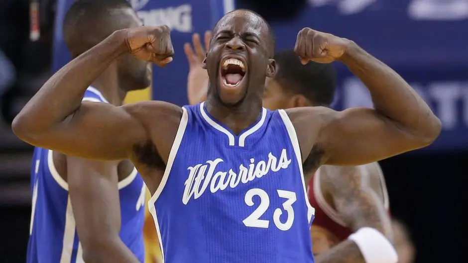 Draymond Green comes back to Golden State for $27M after the Warriors' attempt to sign LeBron James fails.