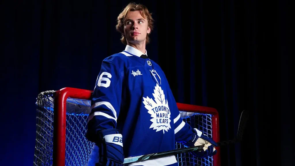 Gavin McKenna changes to No. 92 after Sergei Bobrovsky takes his number.