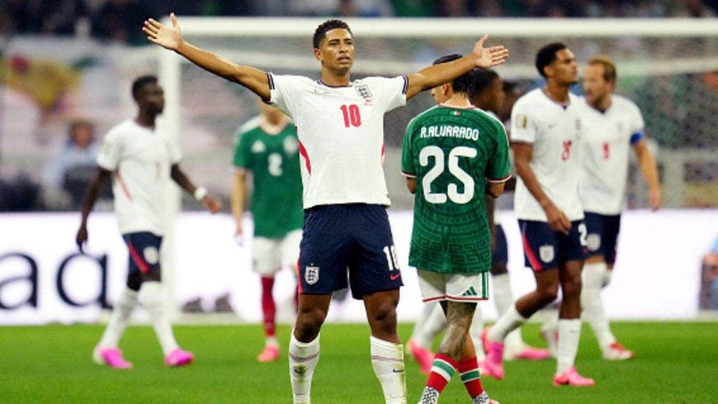 Jude Bellingham scores two goals to lead England to victory over Mexico at Estadio Azteca