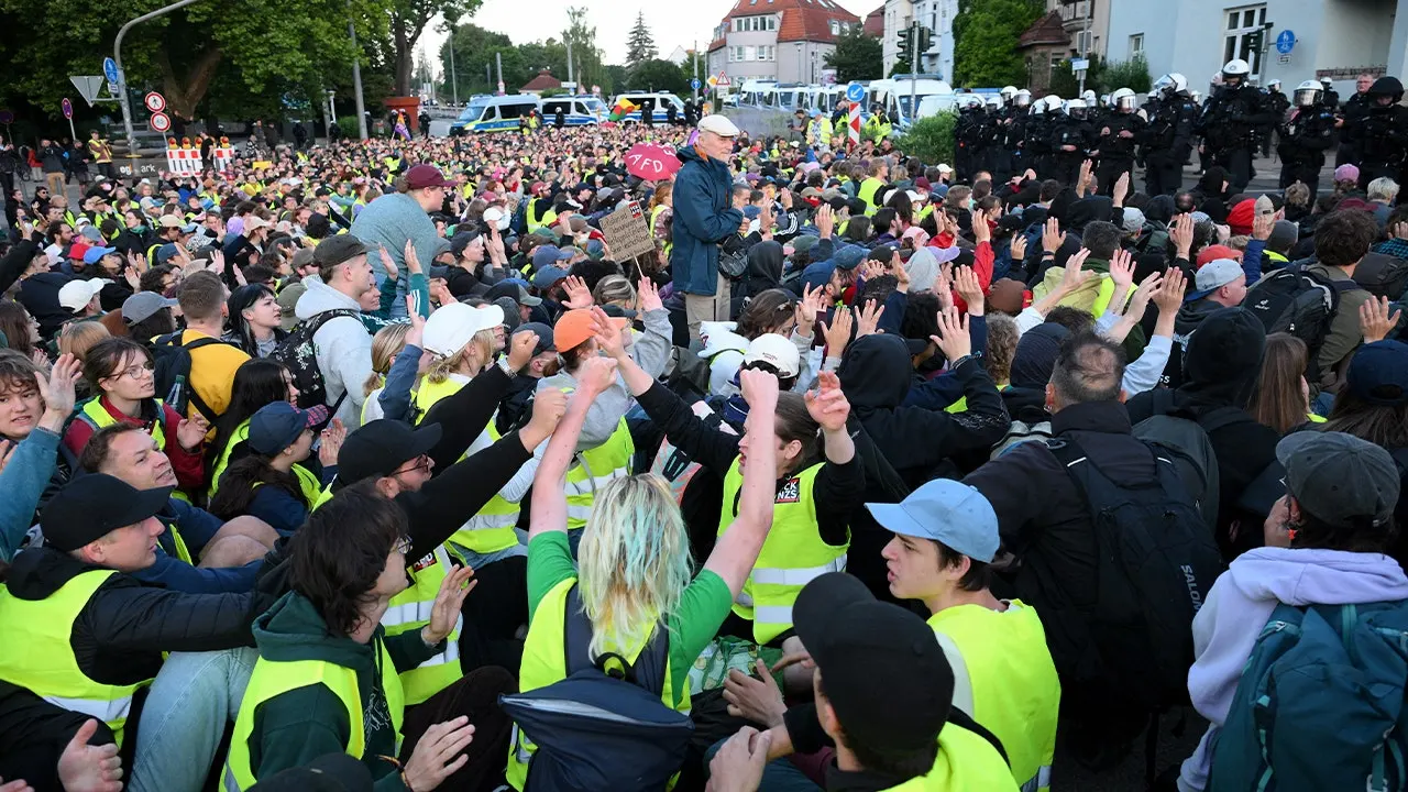 Large crowds demonstrate against the AfD party conference in Erfurt, Germany