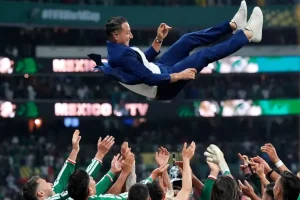 Mexico defeats Ecuador to move on to the World Cup round of 16