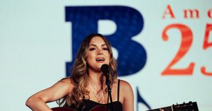 Musical Tribute: Lauren Mascitti Honors Her Great Grandfather Francesco’s Journey to Ellis Island, Expressing Her Patriotism Through Song